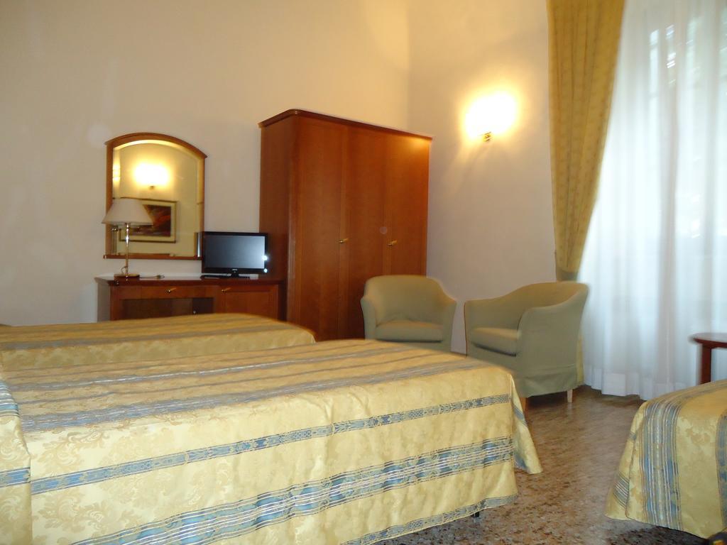 Albergo Roma 카쉬아나테르메 객실 사진