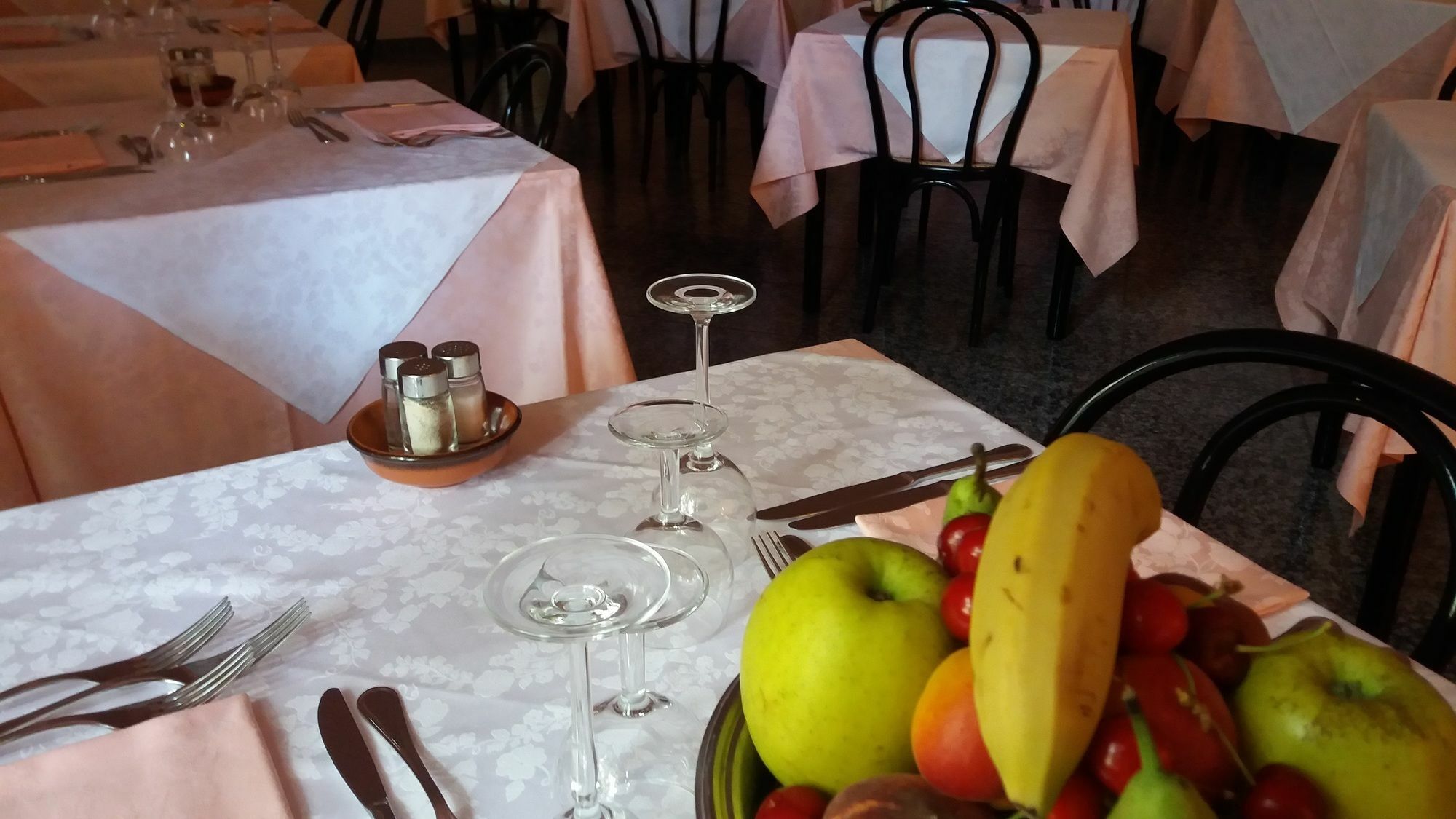 Albergo Roma 카쉬아나테르메 외부 사진