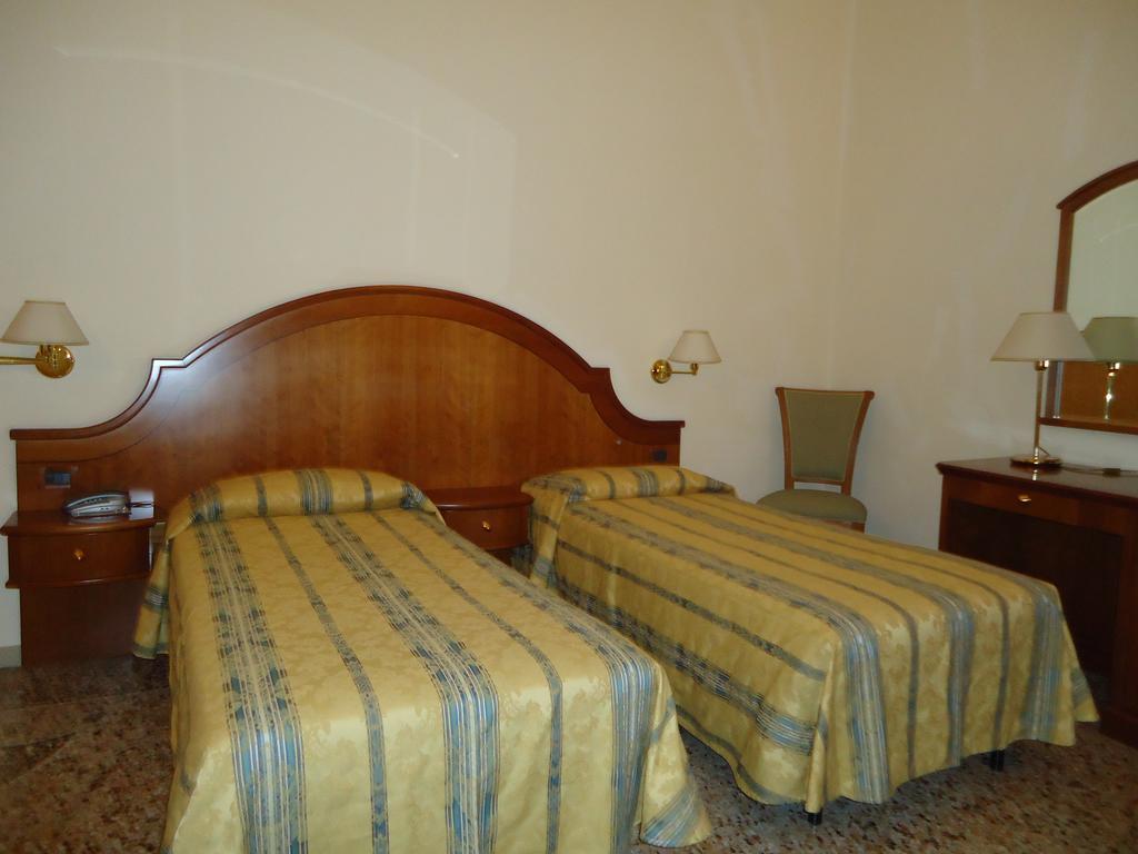 Albergo Roma 카쉬아나테르메 객실 사진